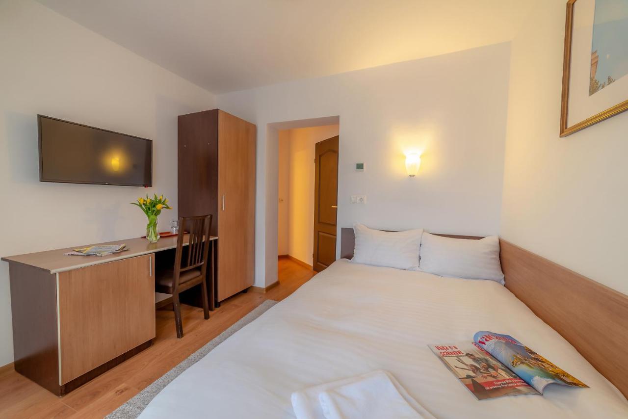 Pension Cluj Luaran gambar