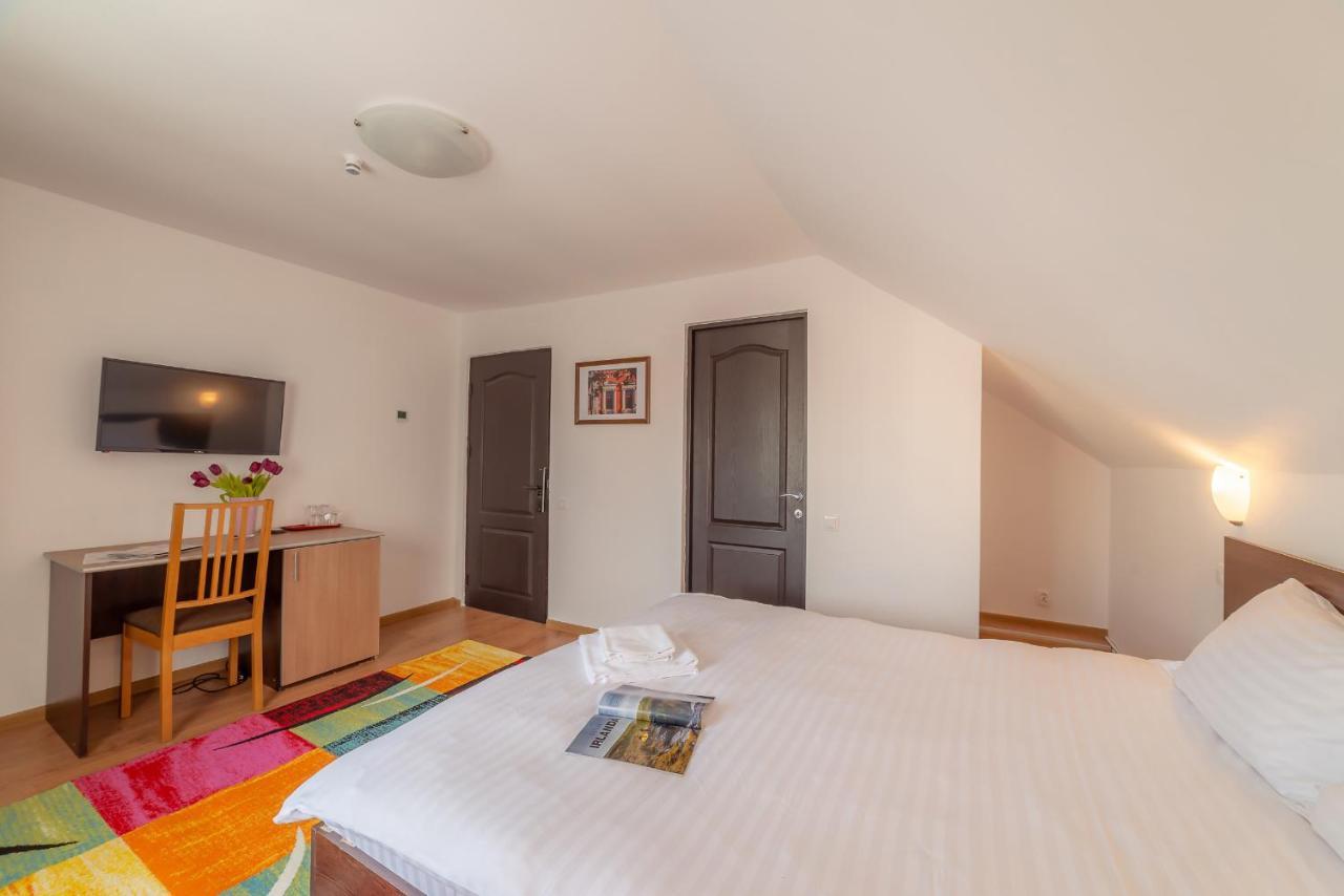 Pension Cluj Luaran gambar