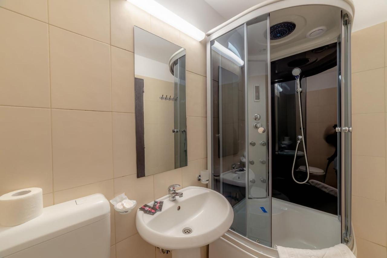 Pension Cluj Luaran gambar