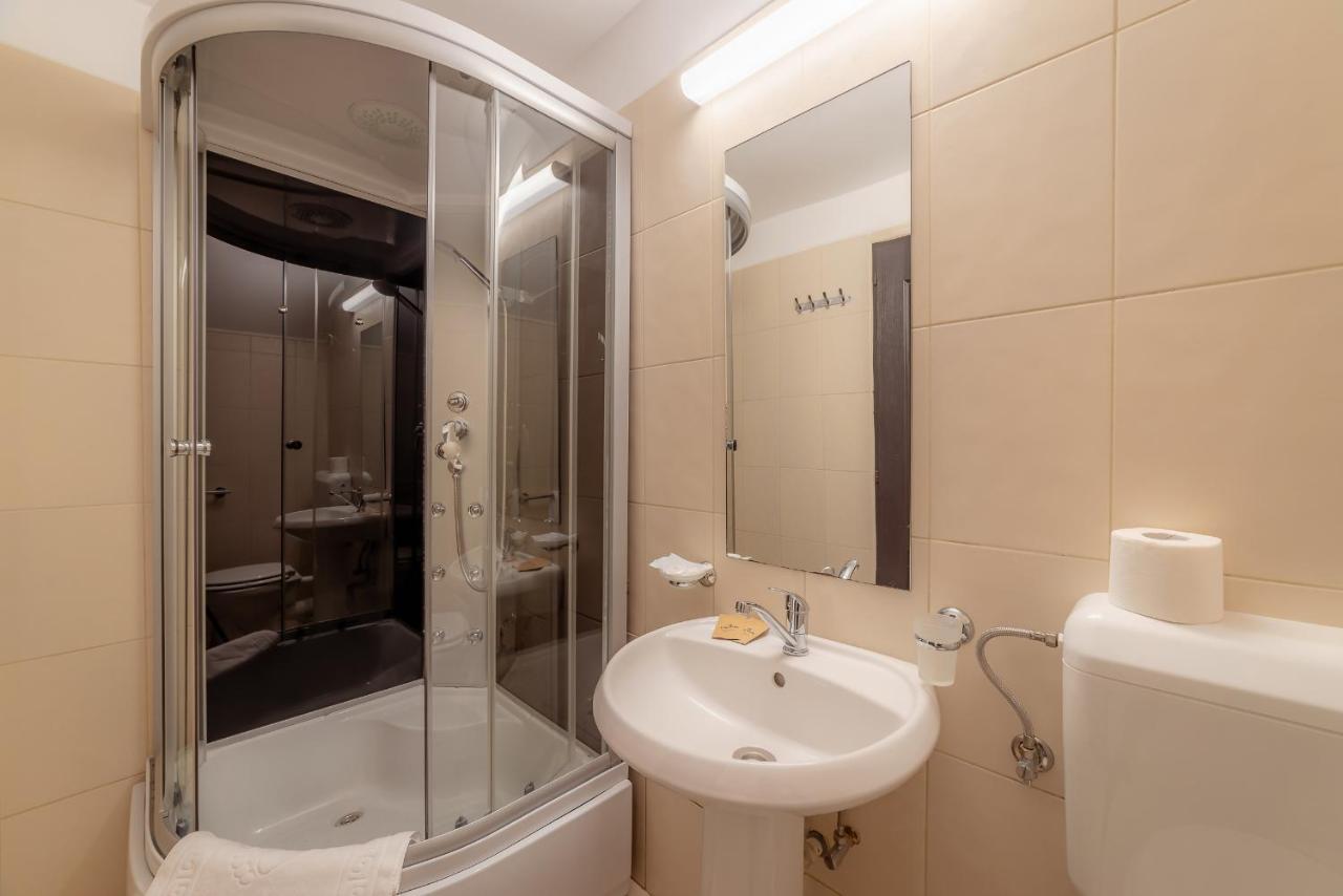Pension Cluj Luaran gambar